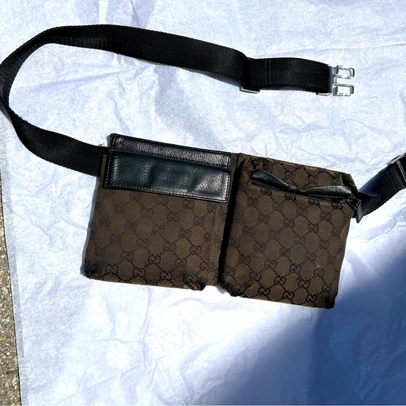 Gucci Handbags - AUTHENTIC! Y2K Gucci Belt Bag
